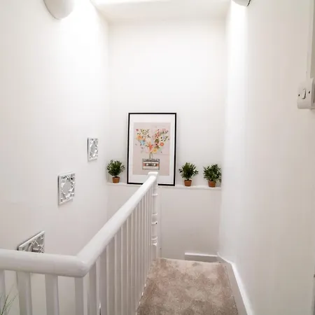 Mayfair Maisonette Chic Spacious 2-Bed - 33A London Exterior photo